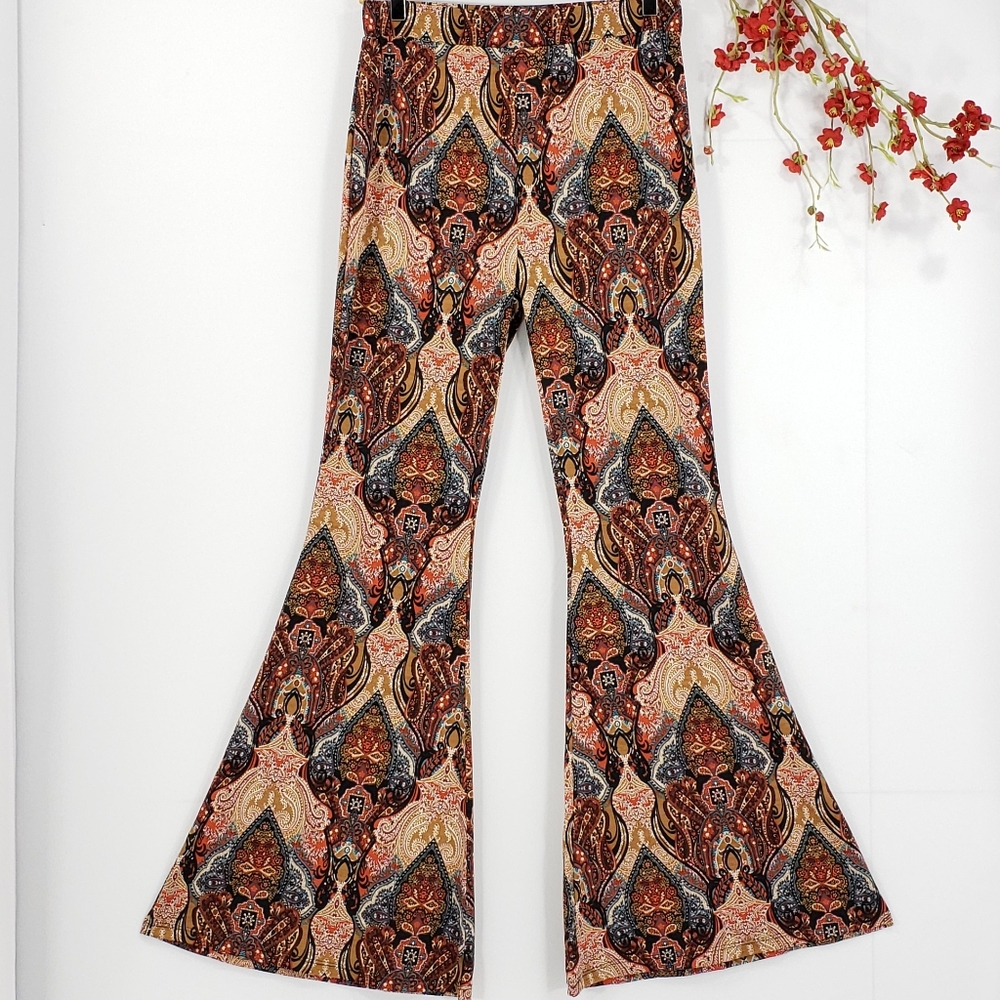NEW Boho Chic Print Flare Leg Pants in Rust sz S